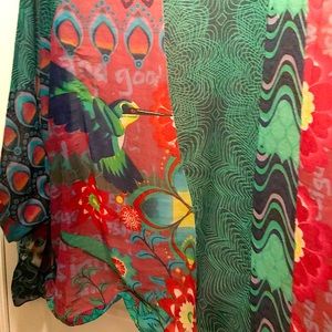 A scarf that is fabulously stunning